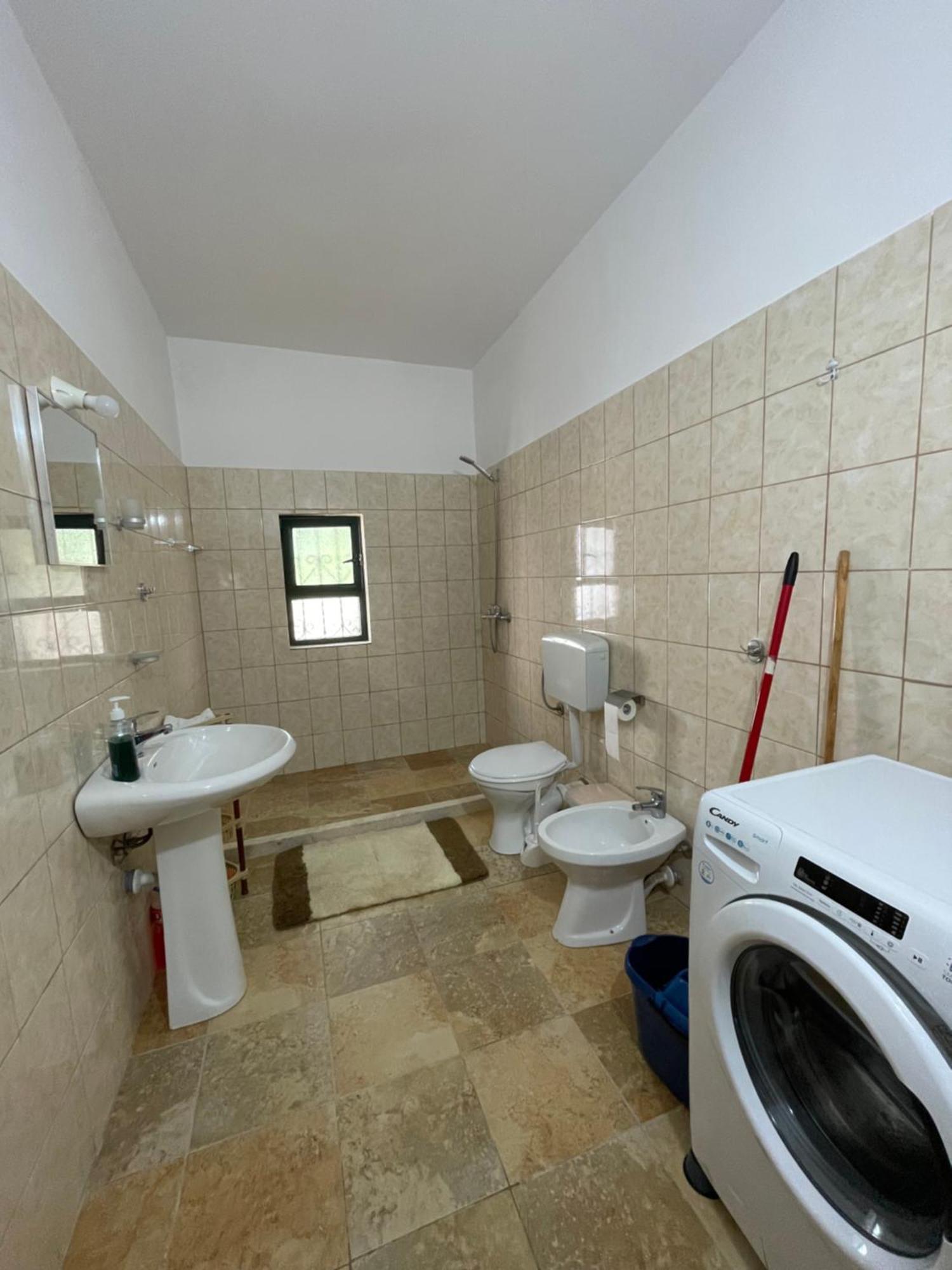 Rental Houses Dukaj Vlore Exterior photo